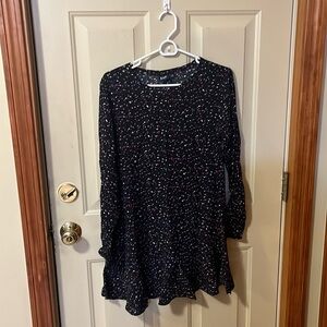 Gap dress. 32 inches from shoulder. Size medium.